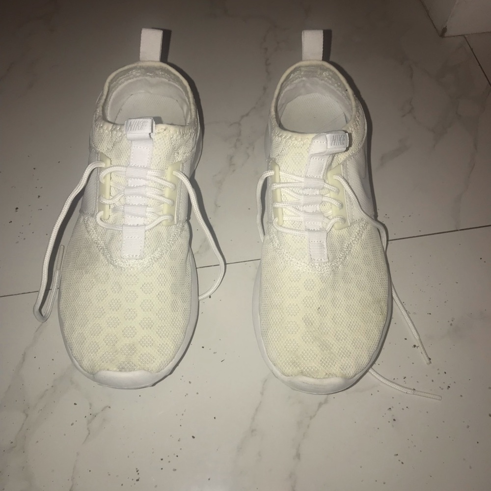 Nike juvedurm. Very comfy visible wear and tear